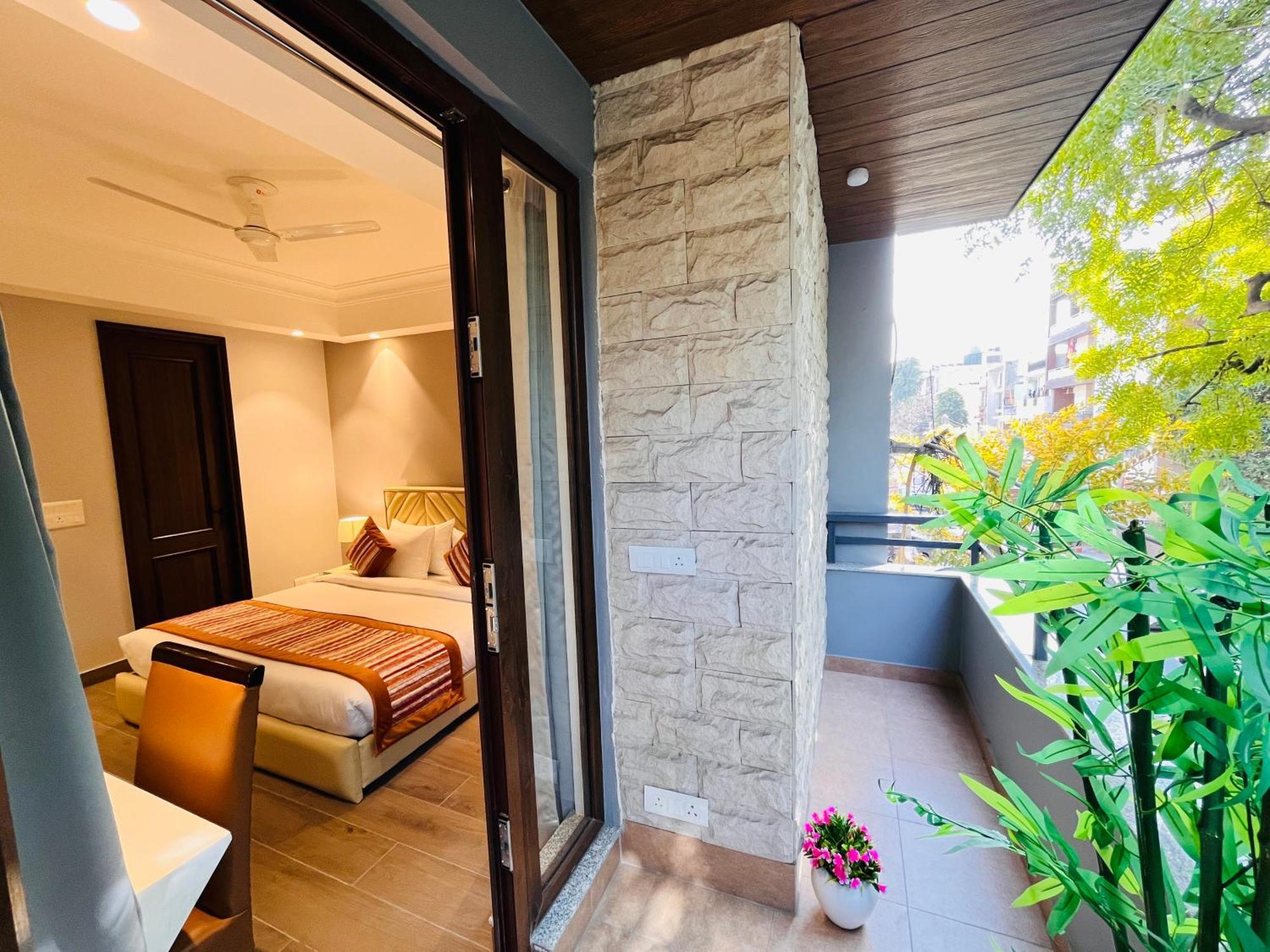 Hotel Gianmala Residency South Extension Near Aiims Delhi Nueva Delhi Exterior foto