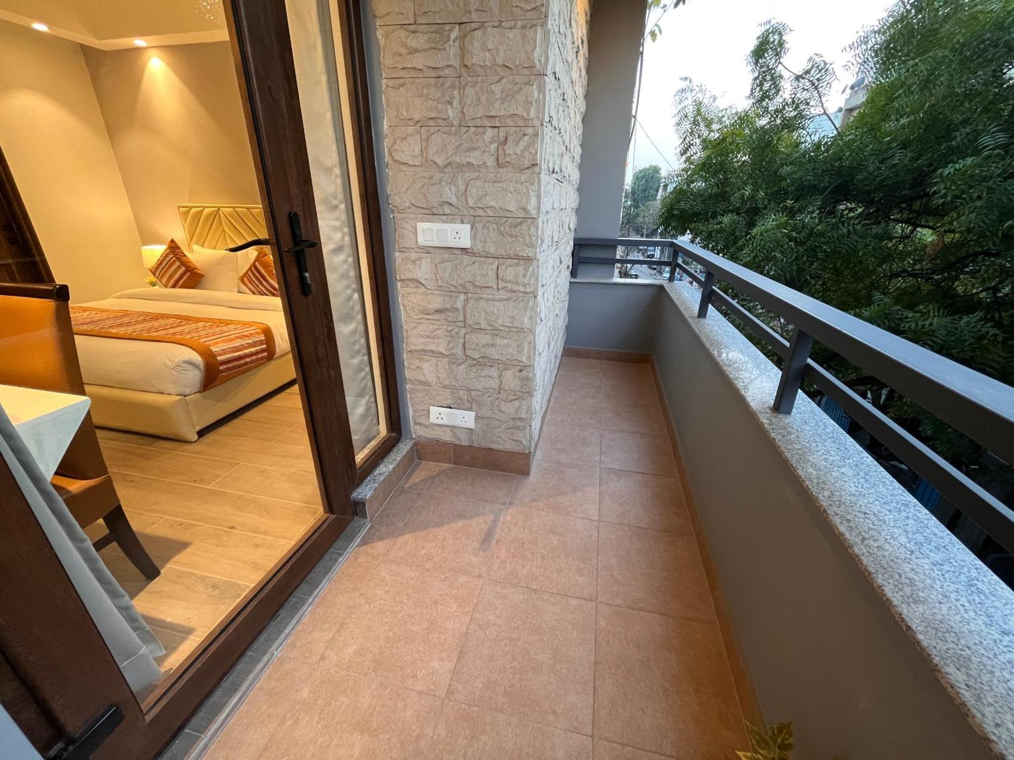 Hotel Gianmala Residency South Extension Near Aiims Delhi Nueva Delhi Exterior foto
