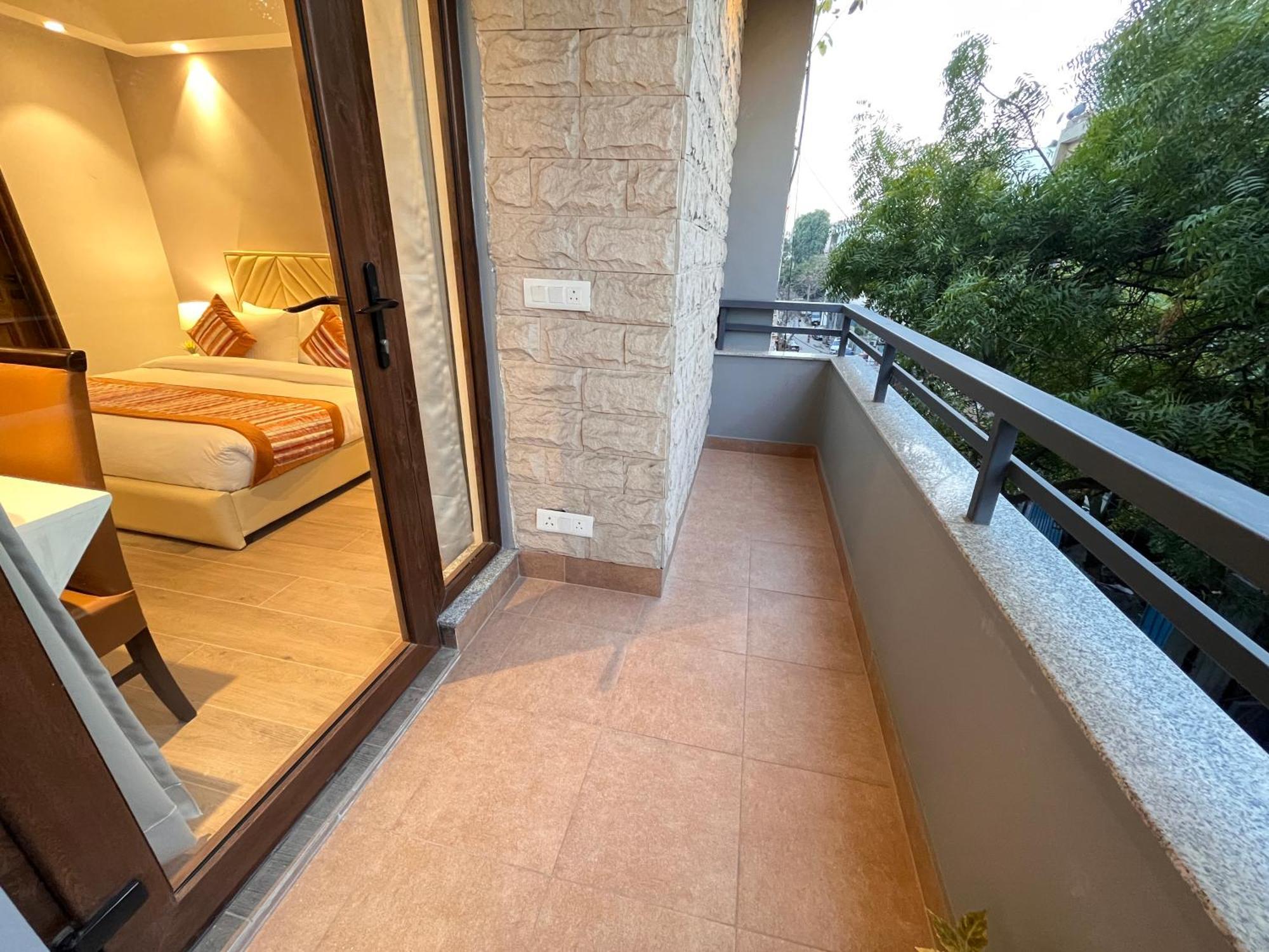 Hotel Gianmala Residency South Extension Near Aiims Delhi Nueva Delhi Exterior foto